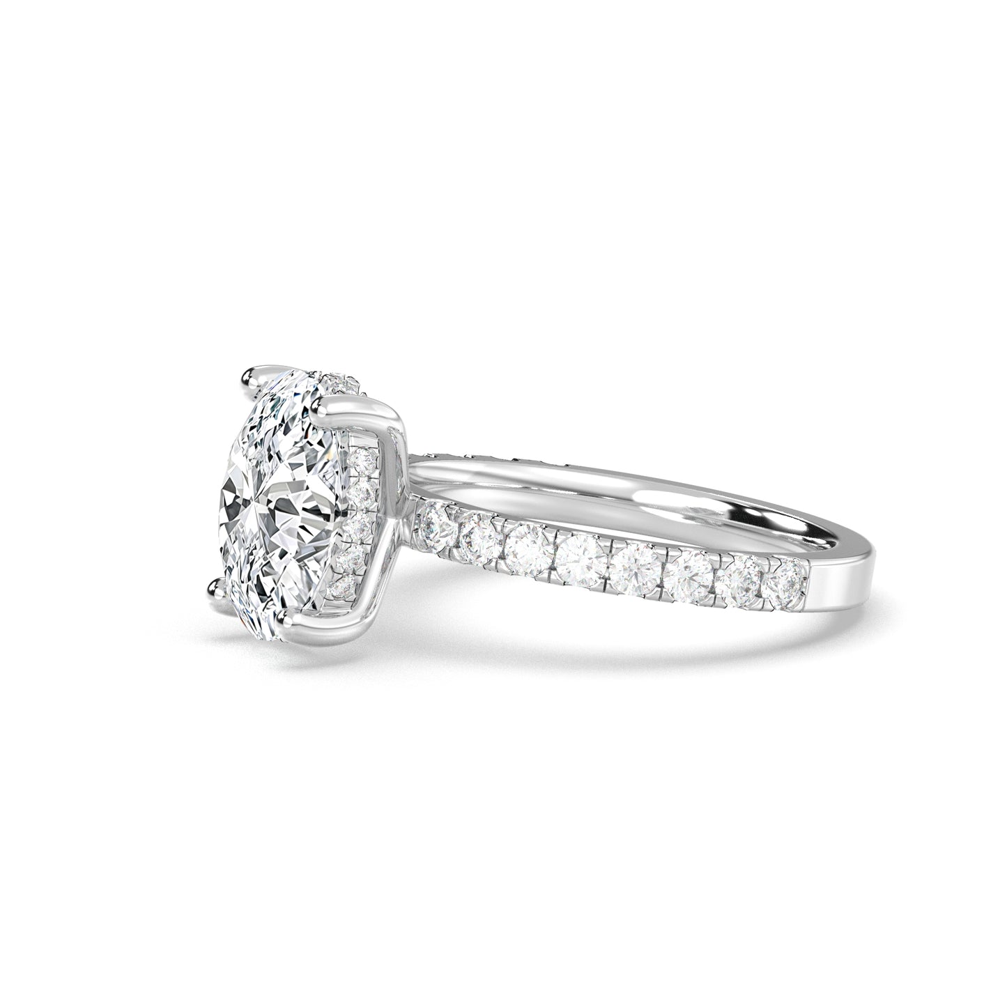 Oval Forlovelsesring med sidesten og hidden halo
