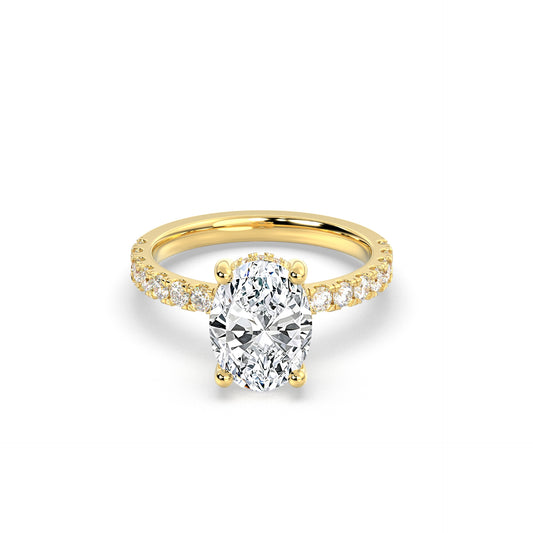 Oval Forlovelsesring med sidesten og hidden halo